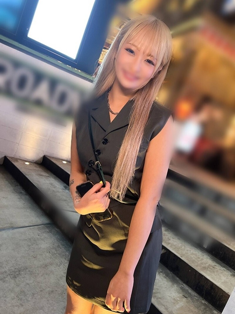 FC2-PPV-4831957 ※First time only 923PT※【Shinjuku Kosatsu】Bubbly pubic hair! Raw sex with a blonde gal with a lewd pussy ⇒ Continuous cumshots from the slit & massive creampie ★ReN★ ※Ultra high-definition video available on a first-come, first-served b